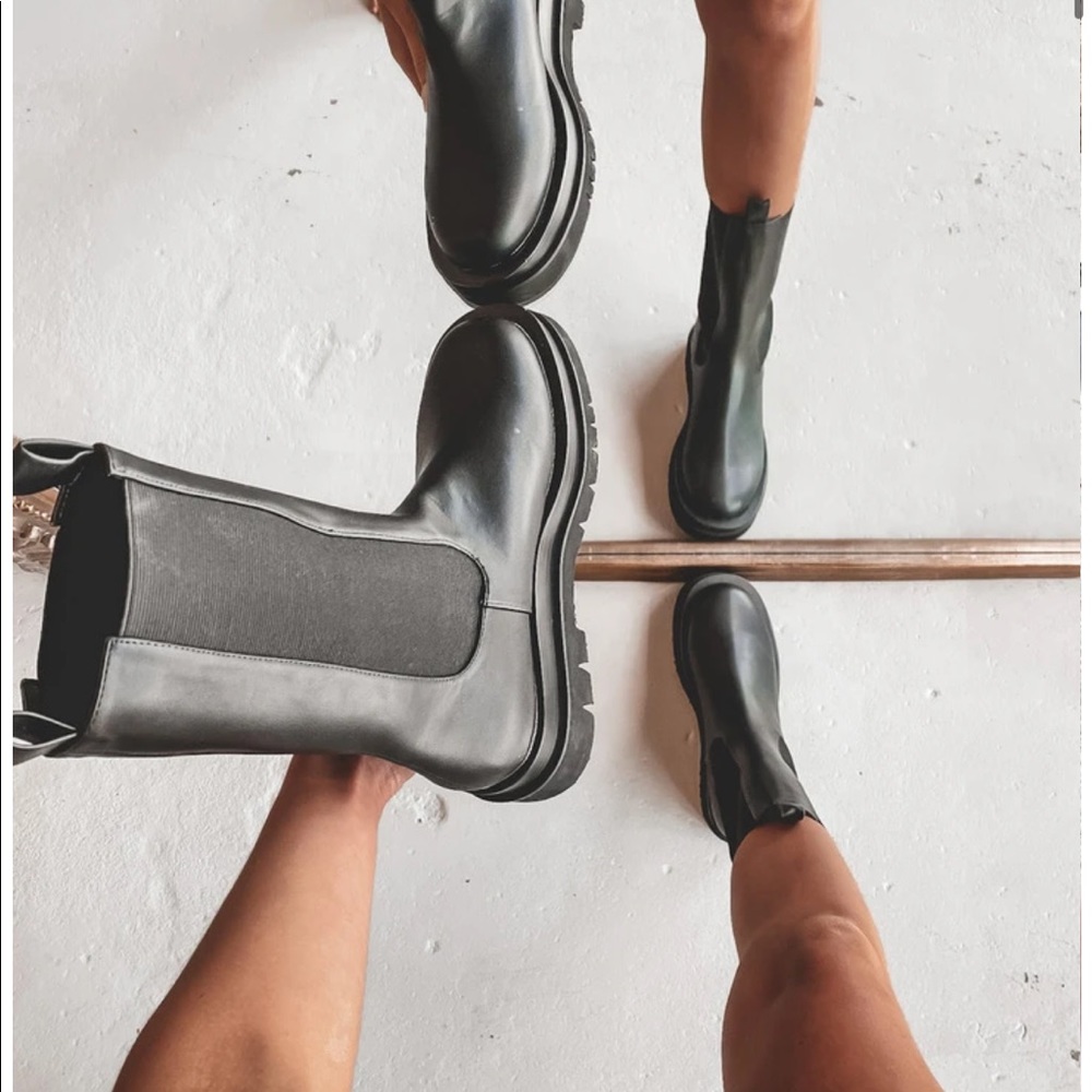 NWT Billini Xylan Black Boot (Size 8)